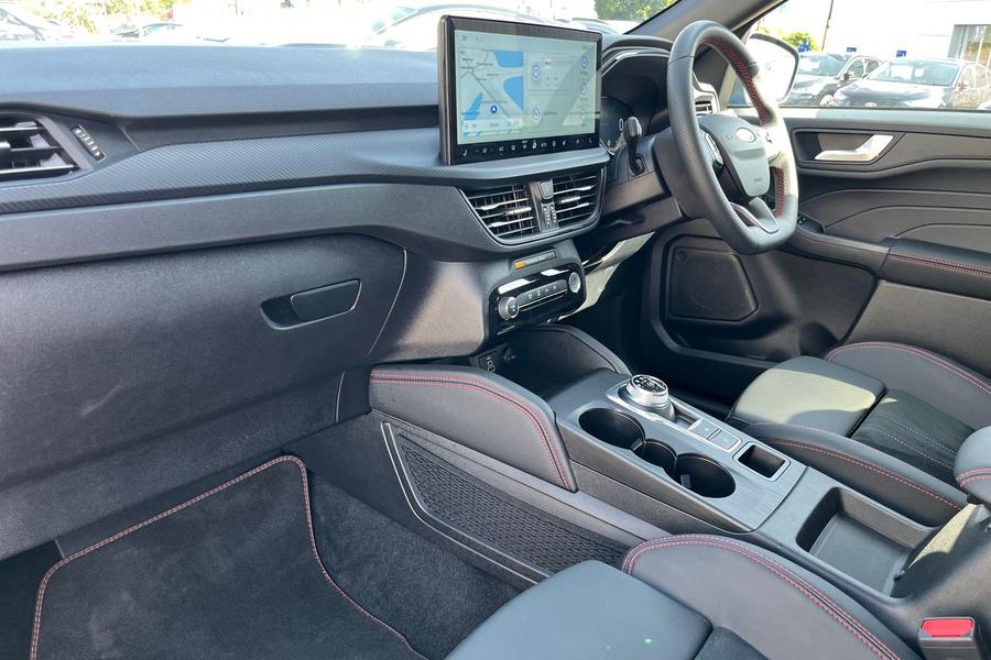Ford KUGA Photo autoimg-0bda0813aa03f41f069f36ef8e98947d56732a82.jpg