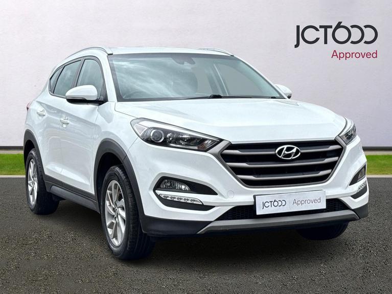 Used 2017 HYUNDAI Tucson 1.6 GDi Blue Drive SE Nav SUV 5dr Petrol Manual Euro 6 (s/s) (132 ps) White at JCT600