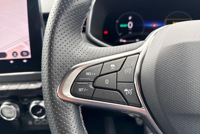 RENAULT Clio Photo 16