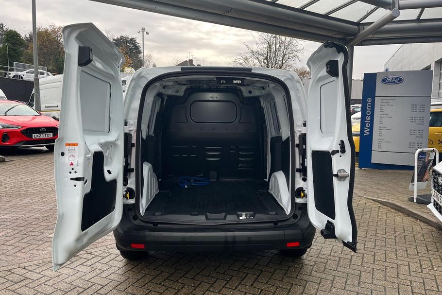 Used Ford TRANSIT COURIER LO25TZX 6