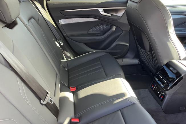 Audi  A6 Avant Photo 51