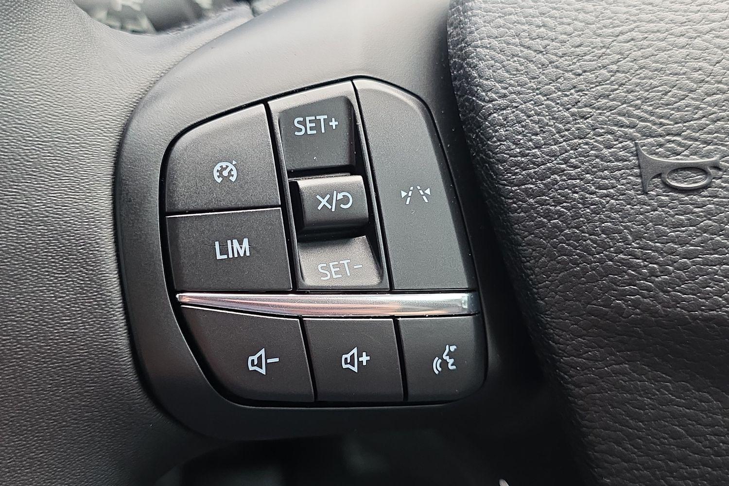 Ford E-TRANSIT Photo 31