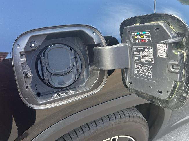 MERCEDES-BENZ Eqa Photo 30