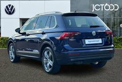 VOLKSWAGEN Tiguan Photo 3