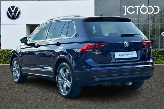 VOLKSWAGEN Tiguan Photo 3