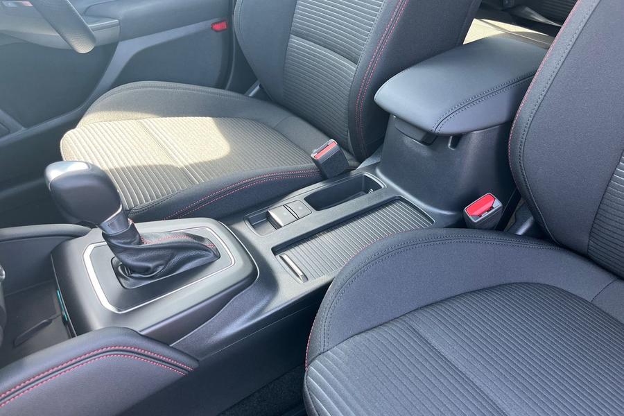 Ford FOCUS Photo autoimg-0bf3aef2d6a4348dcd2dac9416bfcc1d3bf4d9a4.jpg