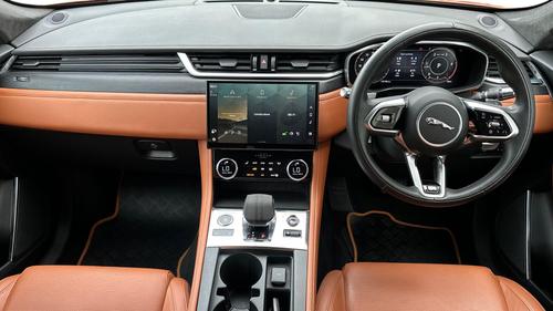 Jaguar F-PACE Photo autoimg-0bf59cb639ad4e16912cce0d6f2103a27d0e5b1e.jpg