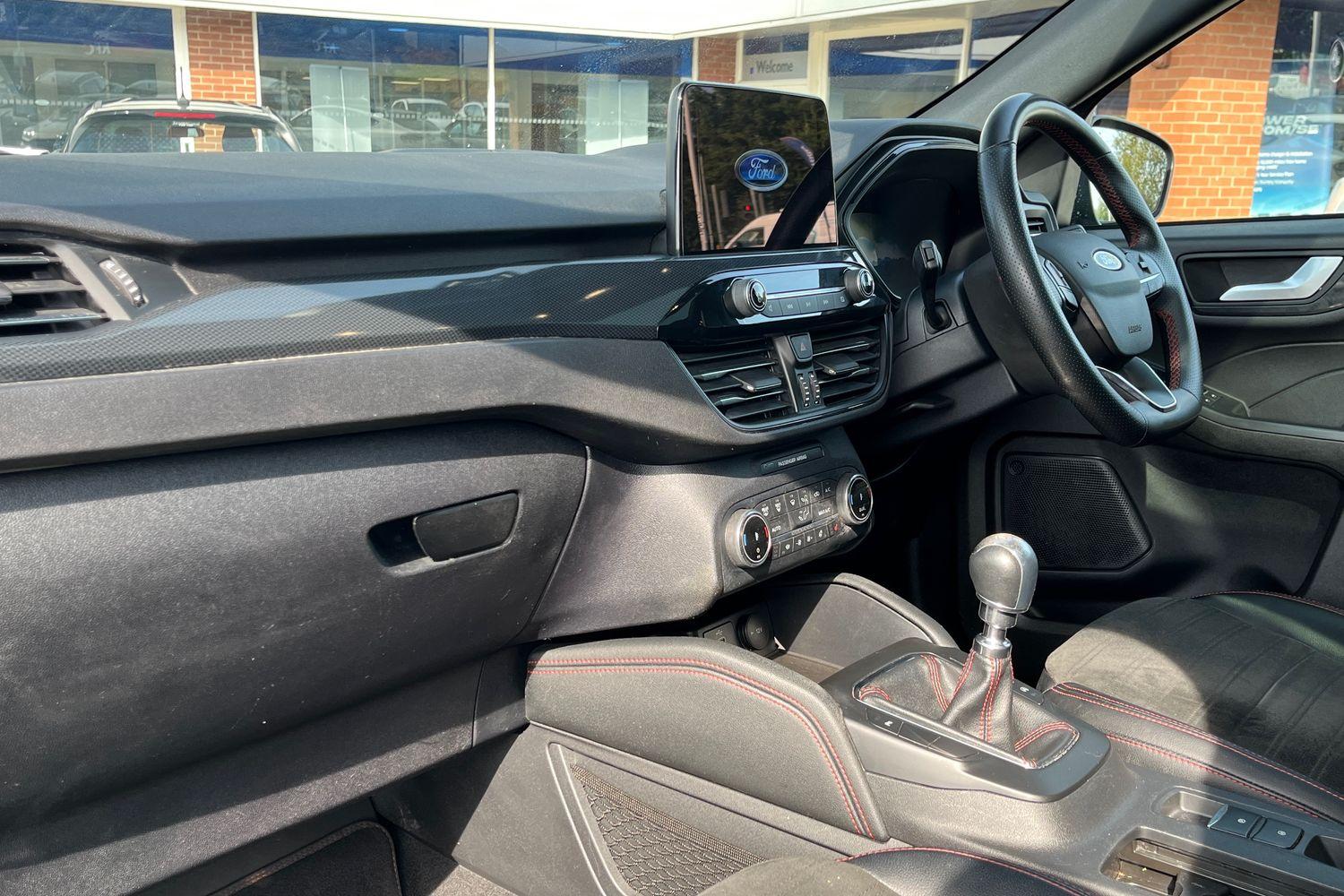 Ford KUGA Photo 17