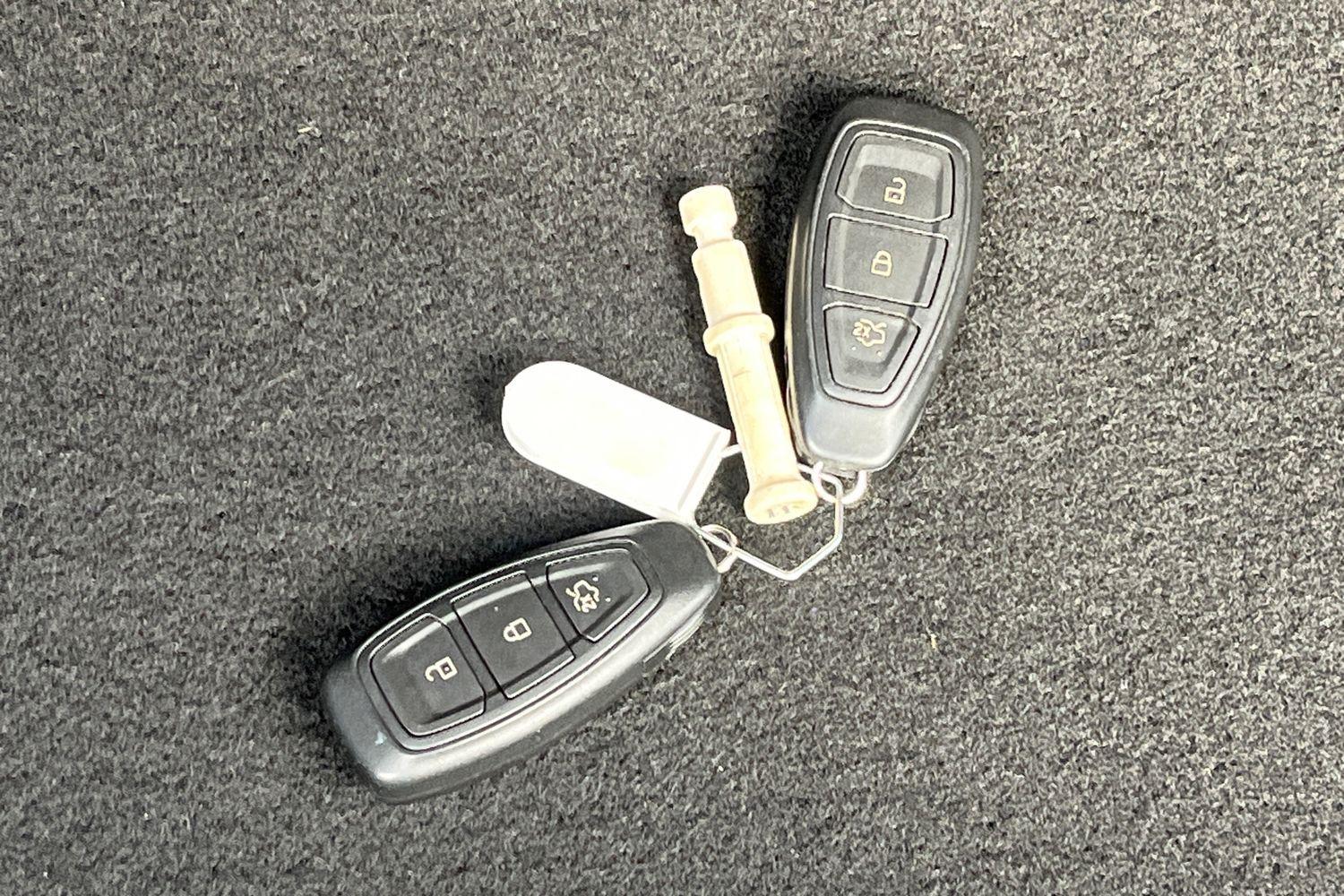 Ford Fiesta Photo 35