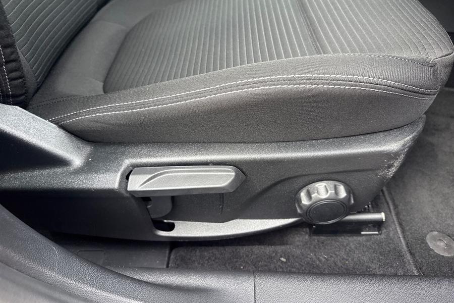 Ford FOCUS Photo autoimg-0c01940937594f70fb00955c90bc24d202c27b6f.jpg