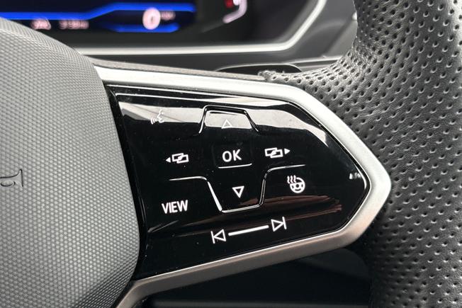 VOLKSWAGEN Tiguan Allspace Photo 17