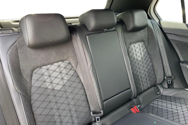 VOLKSWAGEN Golf Photo 9