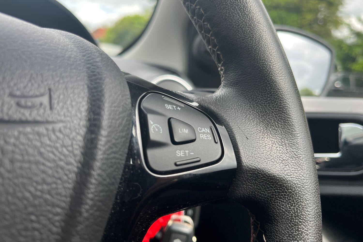 Ford KA+ Photo 38