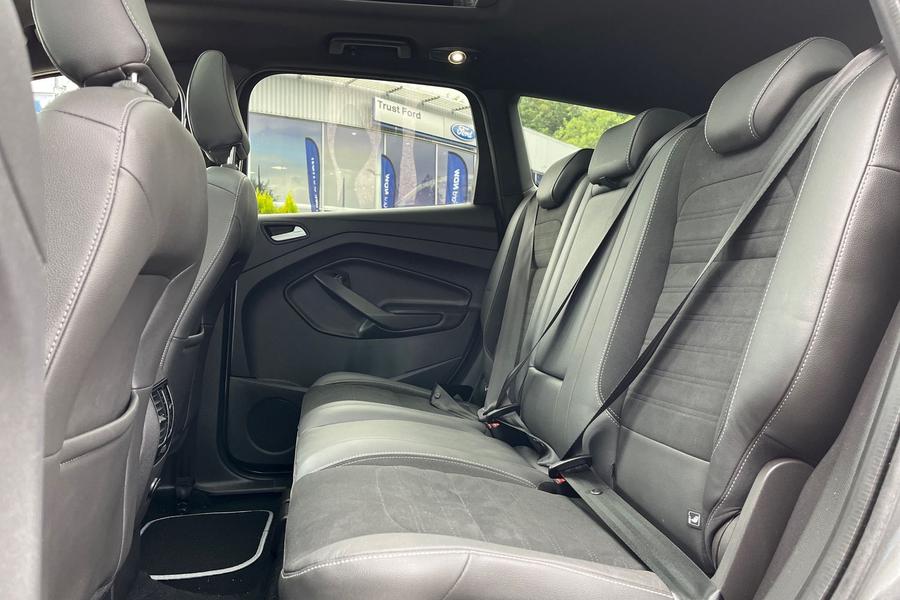 Ford KUGA Photo autoimg-0c0a217933ecabe926281021b65257bace88916a.jpg