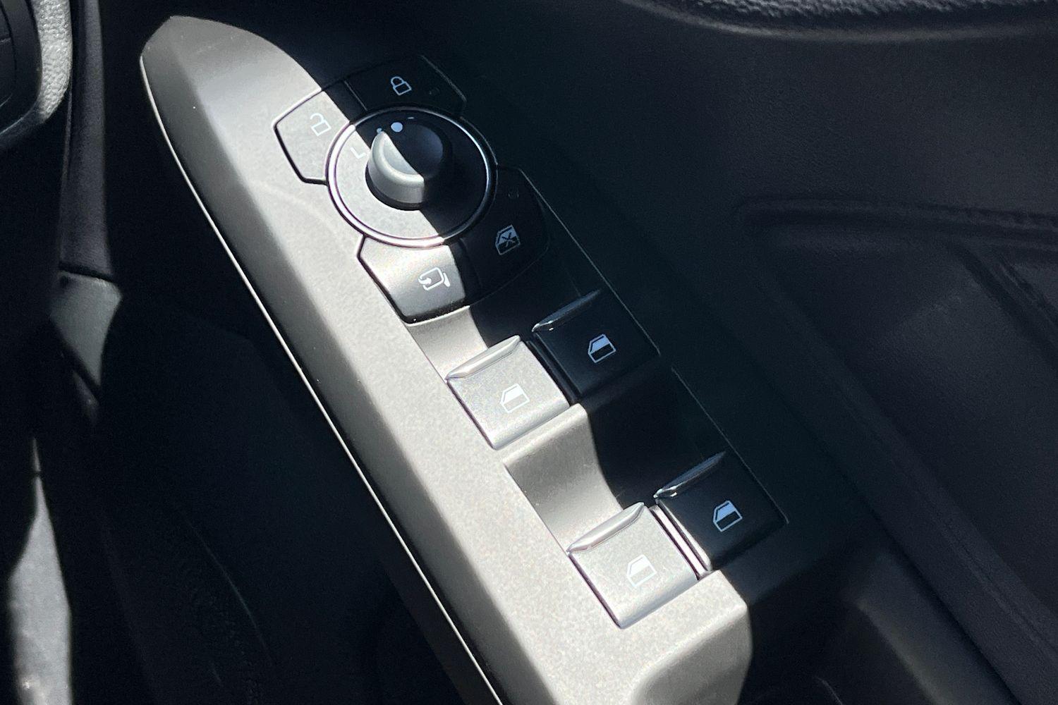 Ford FOCUS Photo 15