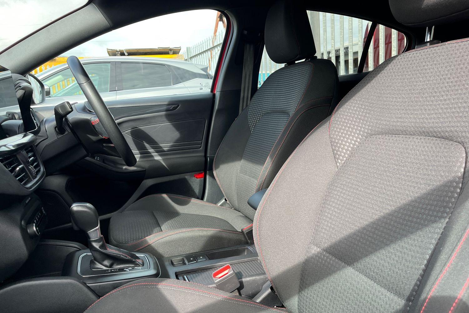 Ford FOCUS Photo 18