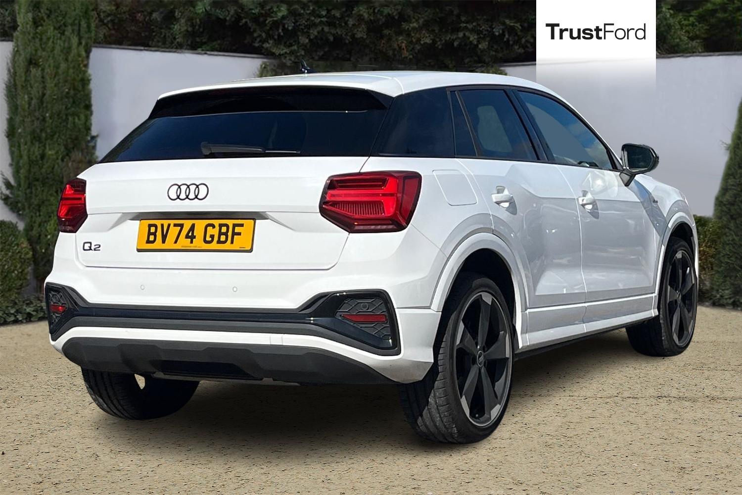 Audi Q2 Photo 3