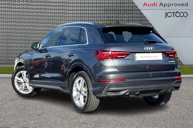AUDI Q3 Photo 3