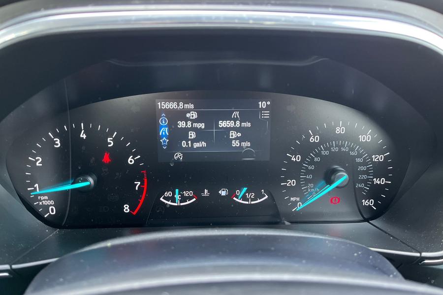Ford FOCUS Photo autoimg-0c17a720ce3611644264ccdfb089f8ea8771304d.jpg
