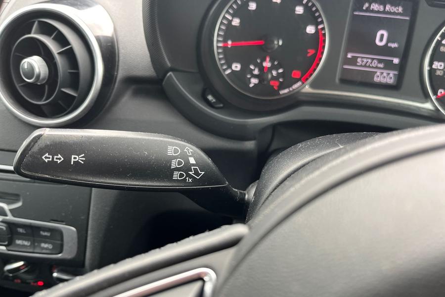 Audi A1 Photo autoimg-0c1a92d7d72277d97b6d476cf9bfcb343a8a5601.jpg