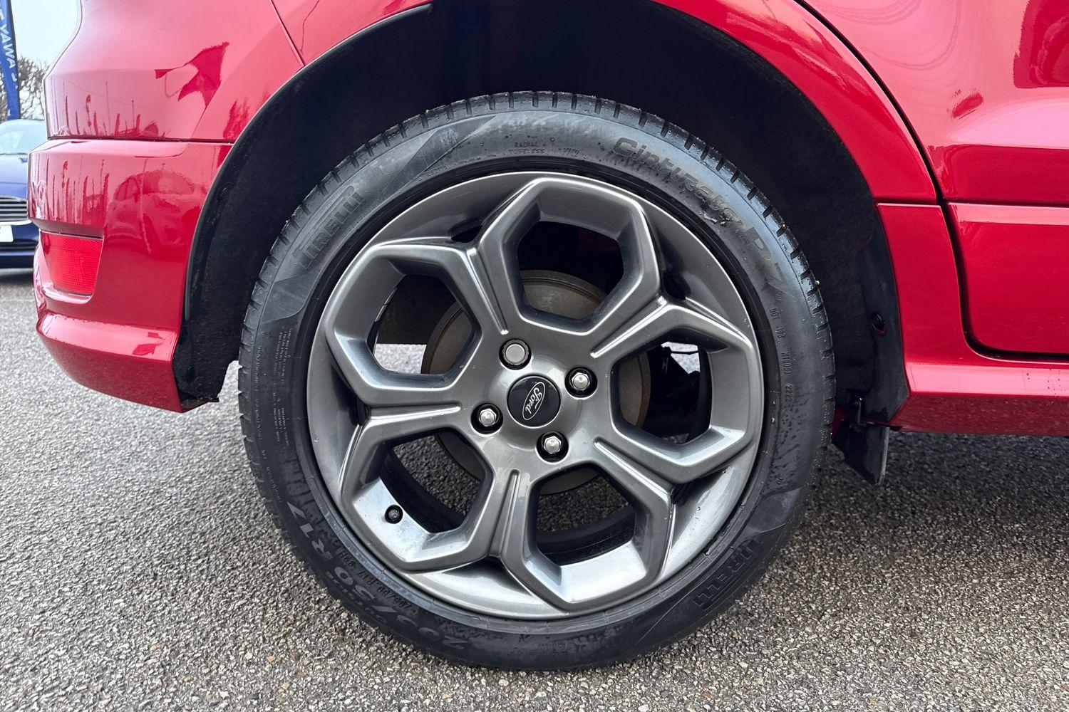 Ford ECOSPORT Photo 7