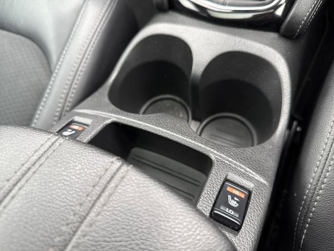 NISSAN Qashqai Photo 32