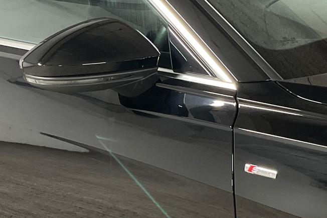 AUDI A6 Avant Photo 20