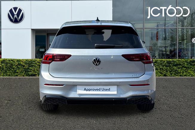 VOLKSWAGEN Golf Photo 7