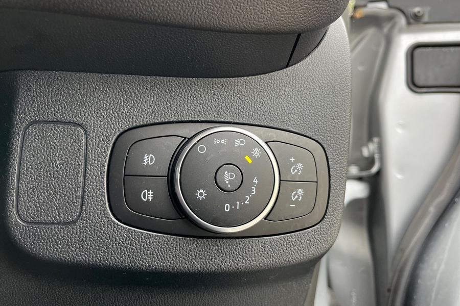 Ford PUMA Photo autoimg-0c26327d6d850013181a1e4dc3b344fd252aa362.jpg