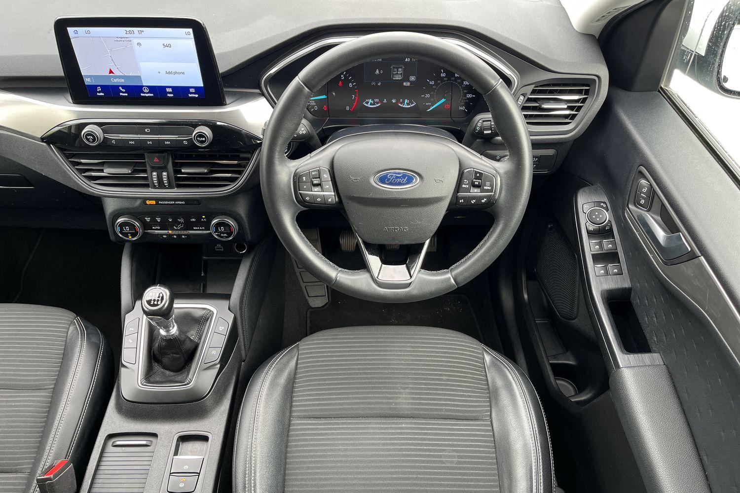Ford KUGA Photo 10