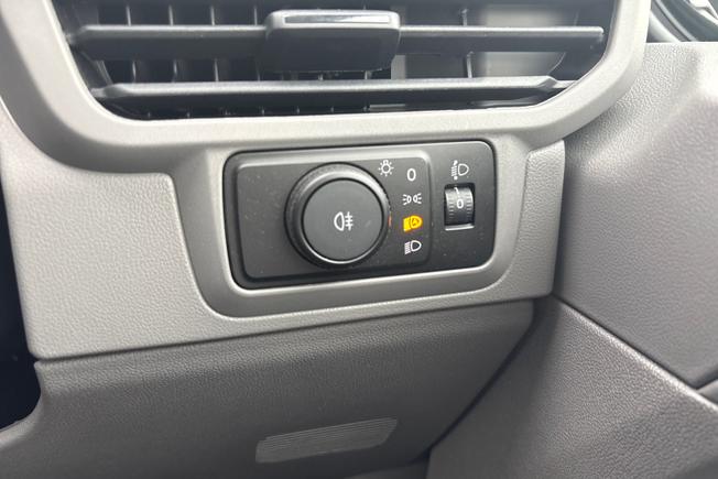 VOLKSWAGEN Transporter Photo 25