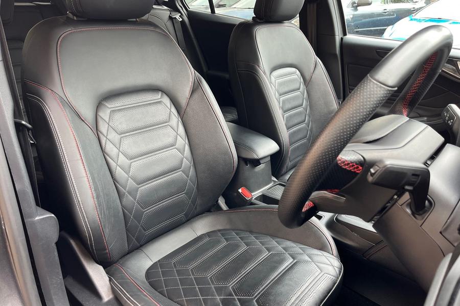 Ford FOCUS Photo autoimg-0c2b462a66960266f2b66d1f46a4b1162347de22.jpg