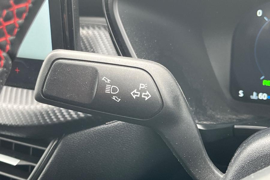 Ford KUGA Photo autoimg-0c2c2d8013a3a28114b1ddd1227c3703495696b8.jpg