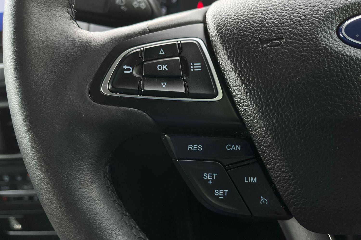 Ford EcoSport Photo 25