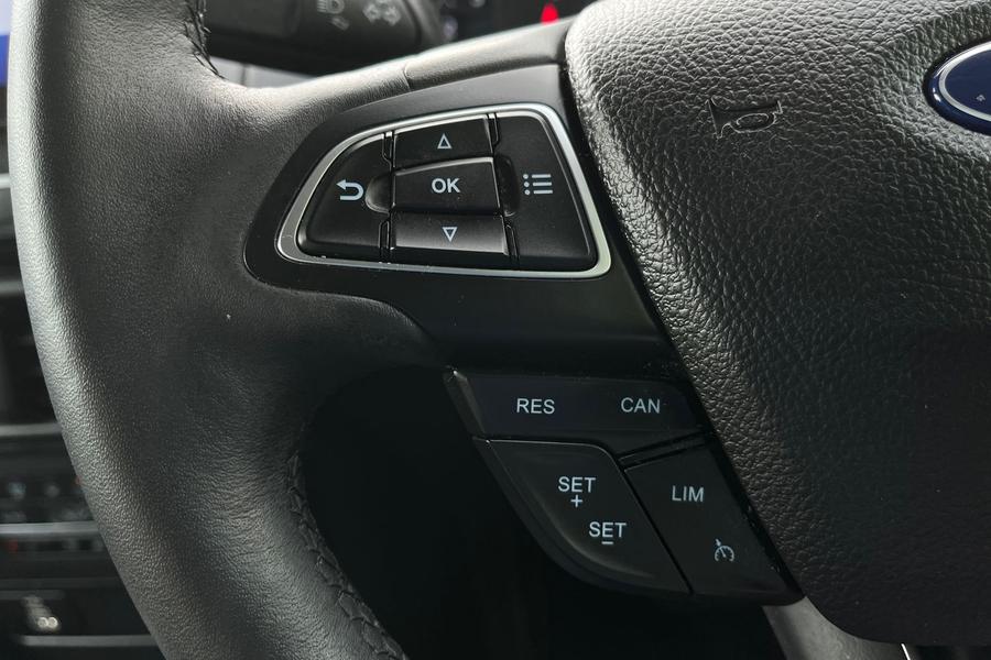 Ford EcoSport Photo autoimg-0c2dc10fa47c11d43bf265a1ddff0bb05b76df1c.jpg