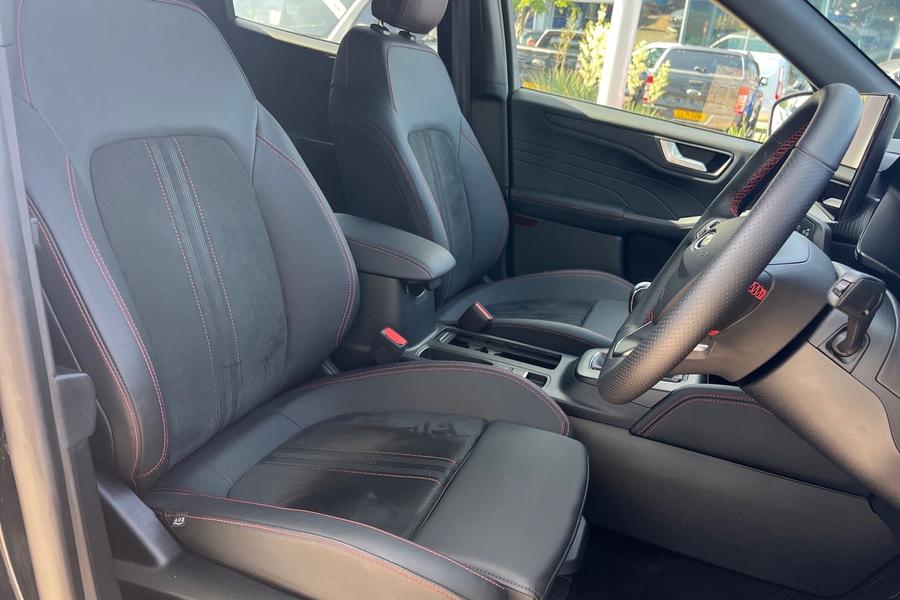 Ford KUGA Photo autoimg-0c307f2166be1ca0d7d77b3a98c42fcb0ff18309.jpg
