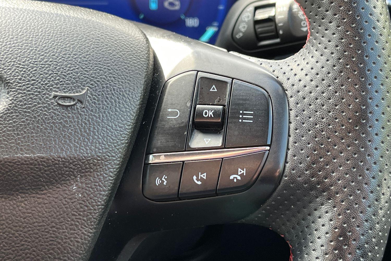 Ford KUGA Photo 30