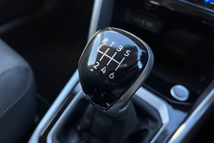 Volkswagen T-Roc Photo autoimg-0c35dd5e2f4c41faf50731e87ee99a4f2495e564.jpg