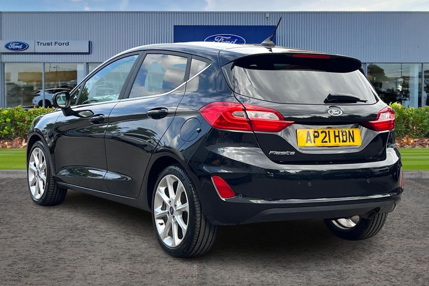 Ford FIESTA Photo 1