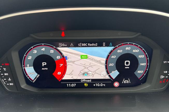 Audi Q3 Photo 16