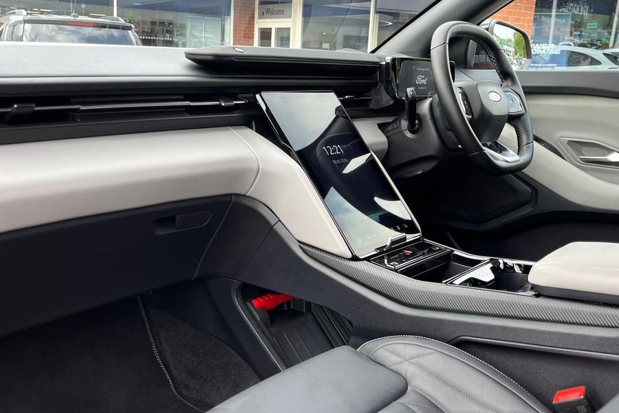 Ford EXPLORER Photo autoimg-0c36f3e85556ee3a08391cc6d6a757e54dc834e0.jpg