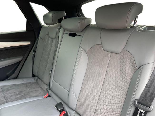 AUDI Q5 Photo 9