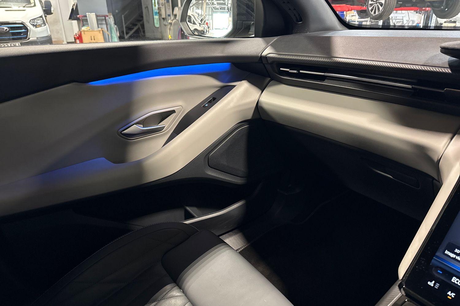 Ford Explorer Photo 48