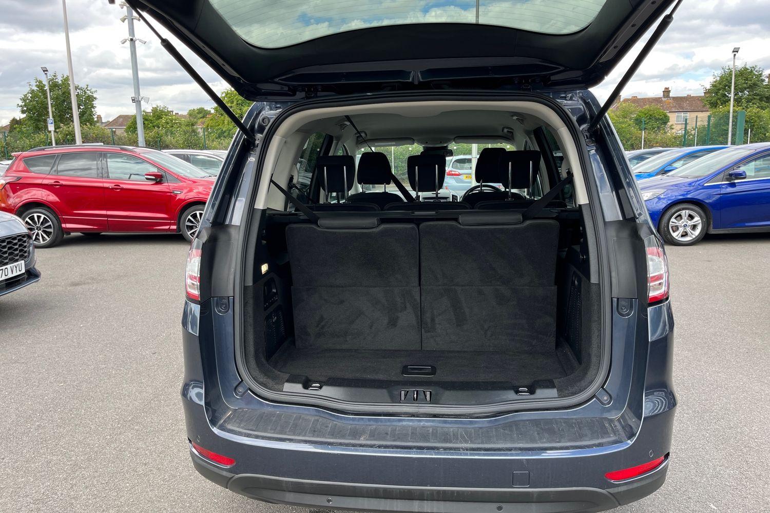 Ford GALAXY Photo 20
