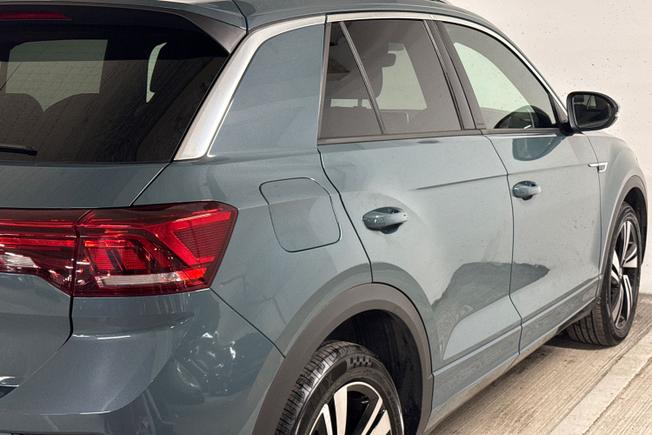 VOLKSWAGEN T-Roc Photo 28