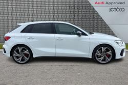 AUDI S3 Photo 4