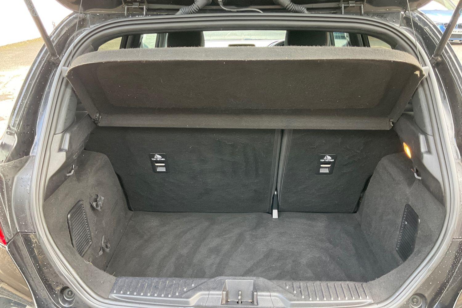 Ford FIESTA Photo 20