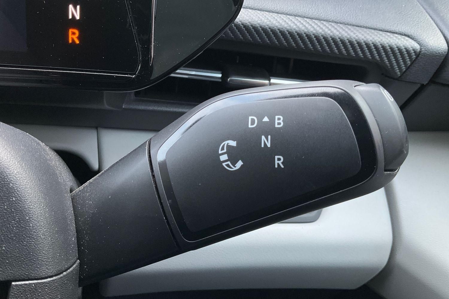 Ford Explorer Photo 14