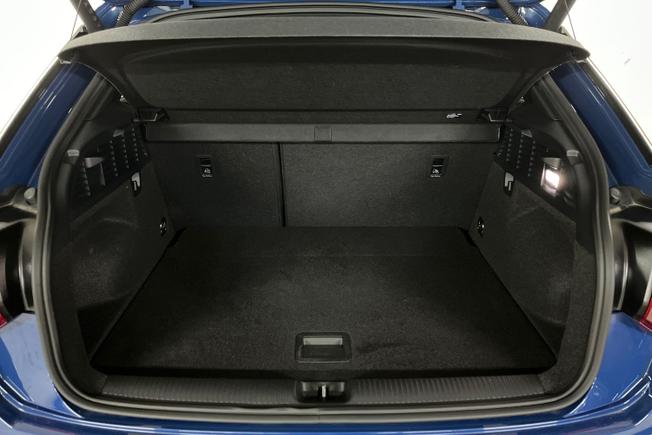 AUDI Q2 Photo 12