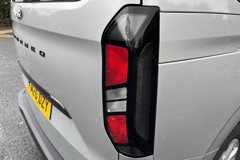 Used Ford TOURNEO CUSTOM 29